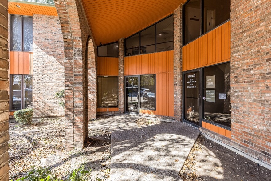 12989 Jupiter Rd, Dallas, TX for sale - Building Photo - Image 2 of 23