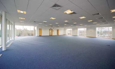 105-110 Wharfedale Rd, Wokingham for lease - Interior Photo - Image 2 of 4