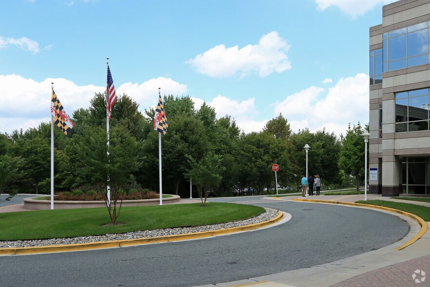 9717 Key West Ave, Rockville, MD for lease - Building Photo - Image 3 of 18
