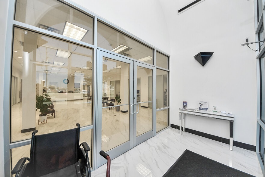 7012 Barker Cypress Rd, Cypress, TX for sale - Building Photo - Image 3 of 25