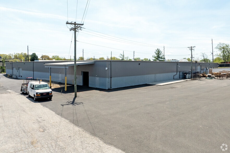 6901 N Crescent Blvd, Pennsauken, NJ for lease - Building Photo - Image 3 of 6
