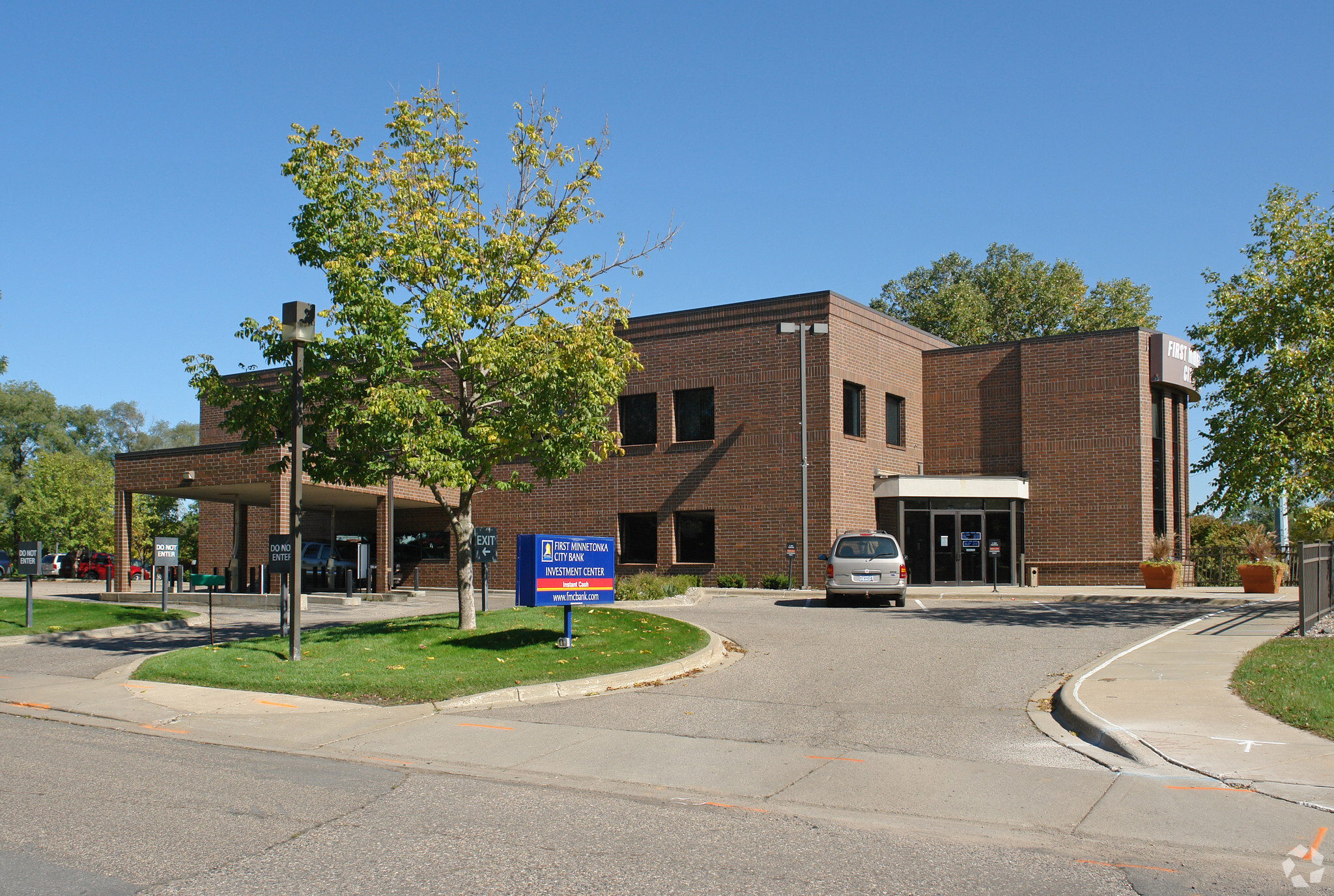 14550 Excelsior Blvd, Minnetonka, MN for lease Building Photo- Image 1 of 7