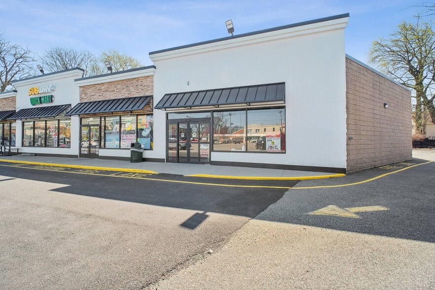 213 Washington Ave, Little Ferry, NJ for lease - Building Photo - Image 1 of 2