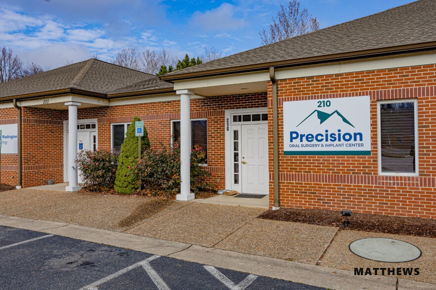 210 Executive Center Pky, Fredericksburg, VA for sale - Building Photo - Image 2 of 4