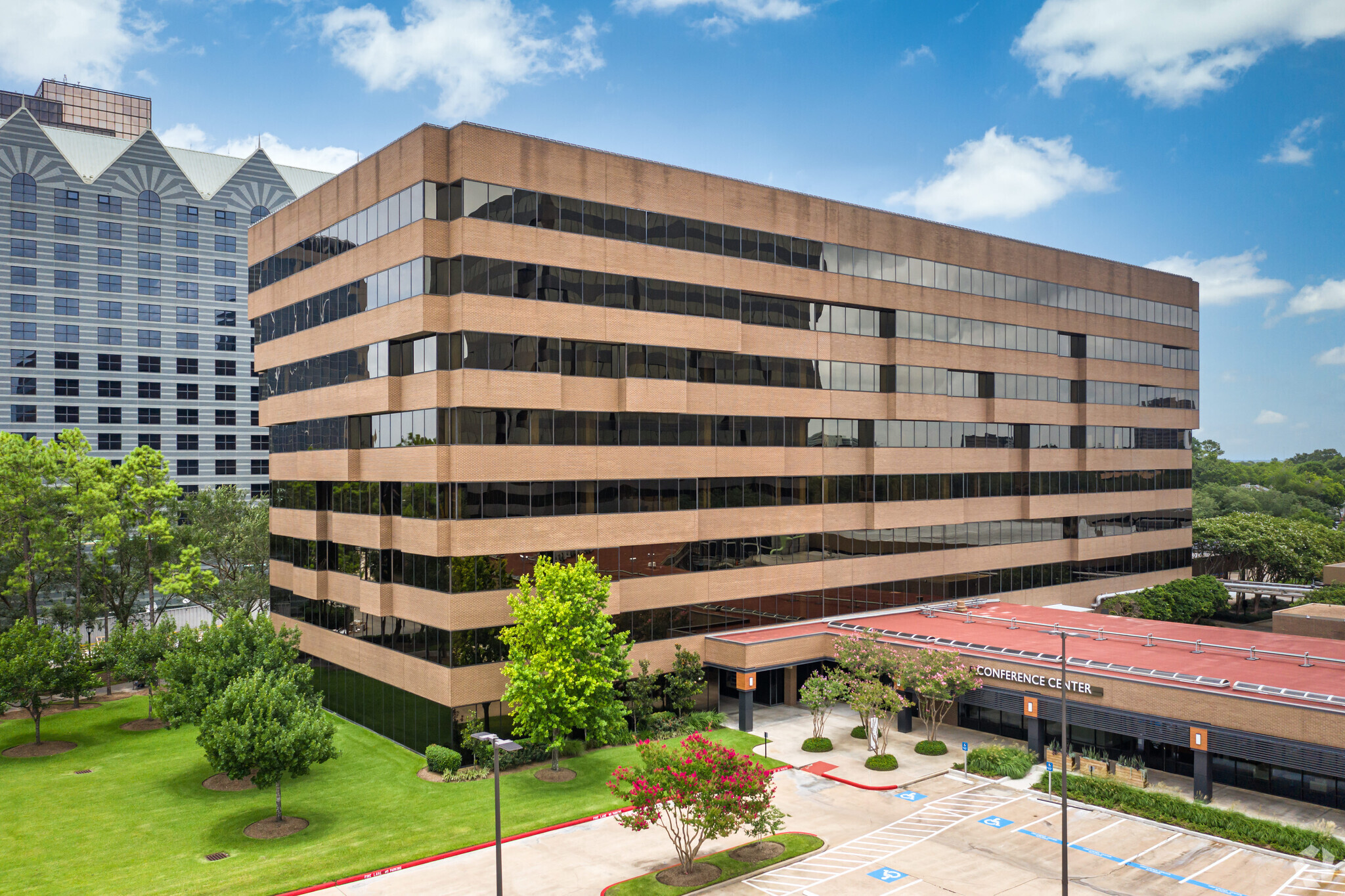 16855 Northchase Dr, Houston, TX for lease Building Photo- Image 1 of 4