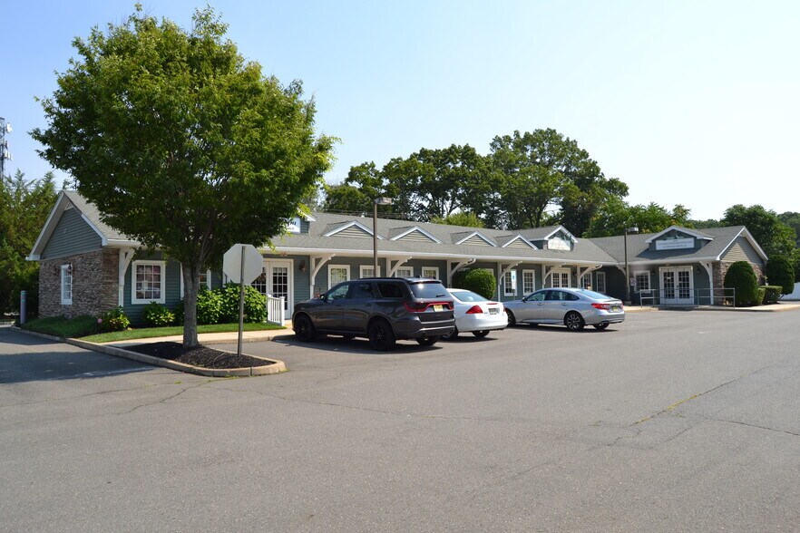 4631 US Highway 9, Howell, NJ for lease - Primary Photo - Image 1 of 2