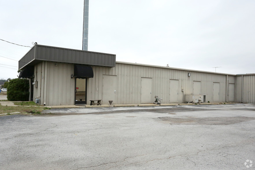 4628 Commercial Dr, Huntsville, AL for sale - Building Photo - Image 3 of 12