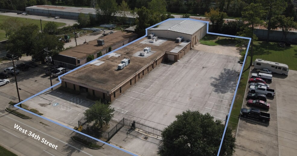 1511 W 34th St, Houston, TX for lease - Building Photo - Image 1 of 2