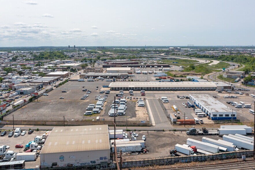 4201 Tacony St, Philadelphia, PA for lease - Primary Photo - Image 1 of 8