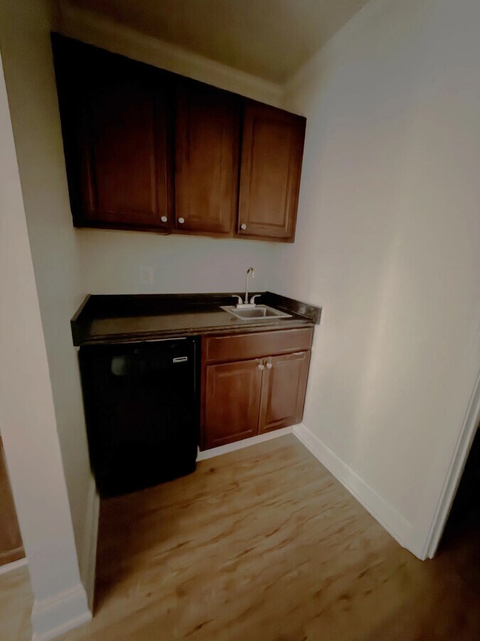 9250-9254 Mosby St, Manassas, VA 20110 - Unit 9250 B - - Interior Photo - Image 2 of 8