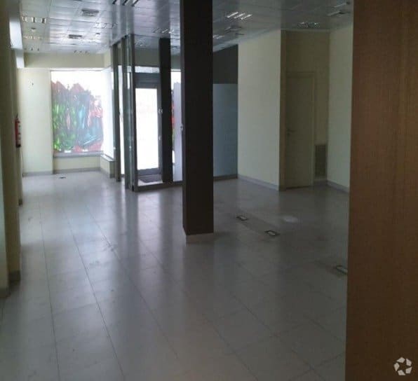 Multifamily in Madrid, Madrid for sale Interior Photo- Image 1 of 2