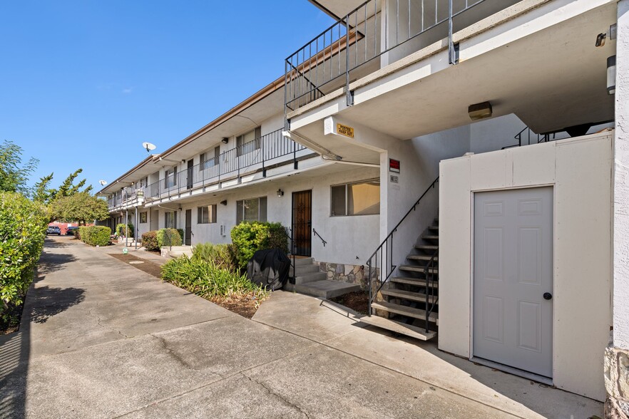 3701 Maybelle Ave, Oakland, CA for sale - Building Photo - Image 3 of 37