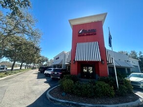 3942 Tyrone Blvd N, Saint Petersburg, FL for lease Interior Photo- Image 2 of 15