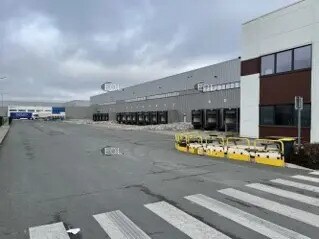 Industrial in Noyelles-Godault for lease - Building Photo - Image 2 of 7