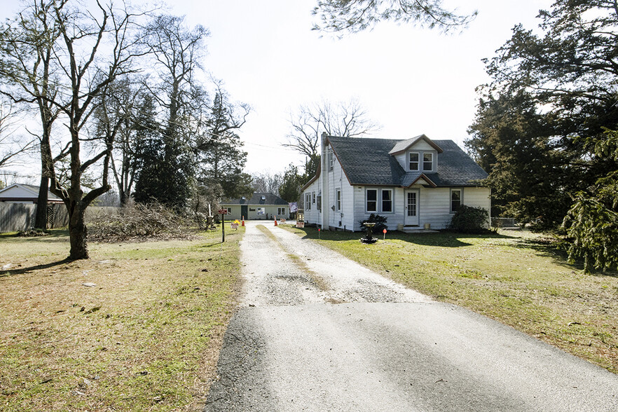 565 Forest Grove Rd, Vineland, NJ for sale - Building Photo - Image 2 of 57