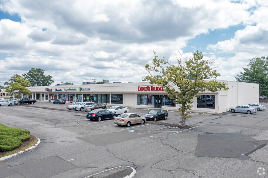 112-118 Boston Post Rd, Orange, CT for sale - Primary Photo - Image 1 of 1