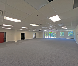 702 Electronic Dr, Horsham, PA for lease Interior Photo- Image 2 of 3