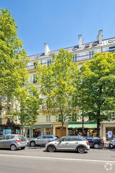 132 Boulevard Malesherbes, Paris for sale - Building Photo - Image 2 of 2