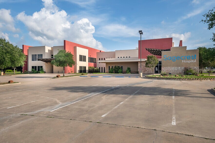 4201 William D Tate Ave, Grapevine, TX for sale - Primary Photo - Image 1 of 1