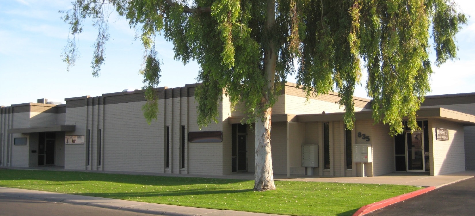 835 W 22nd St, Tempe, AZ for lease Building Photo- Image 1 of 4