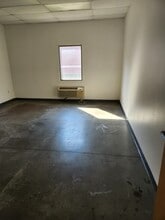 4303 S Bowen Rd, Arlington, TX for lease Interior Photo- Image 1 of 3