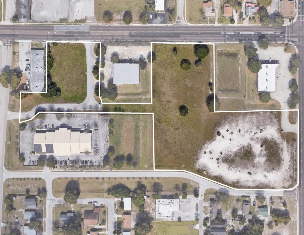 1850 Olympian Way, Winter Haven, FL 33881