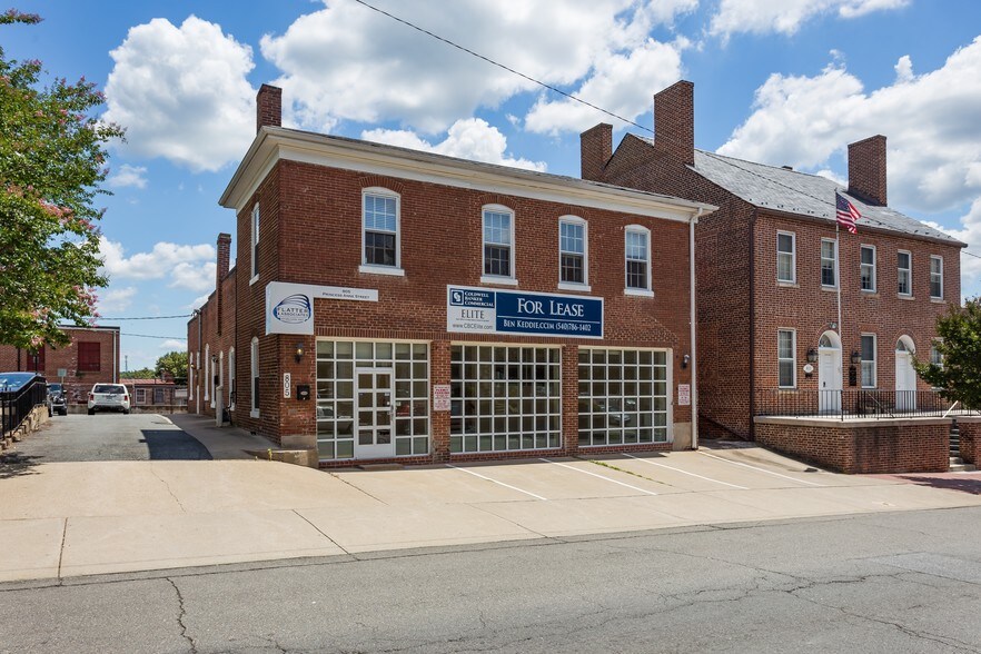 805 Princess Anne St, Fredericksburg, VA 22401