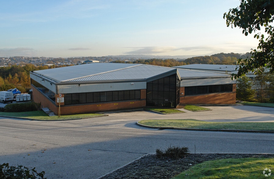 Bridgewater Clos, Burnley for sale - Building Photo - Image 1 of 1