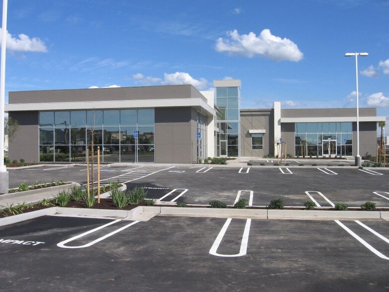 301 Banner Ct, Modesto, CA 95356 Office for Sale