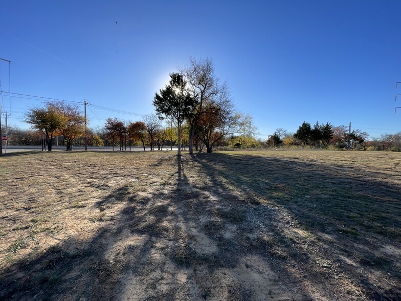 3622 Duchess Dr, Denton, TX for sale - Building Photo - Image 3 of 10