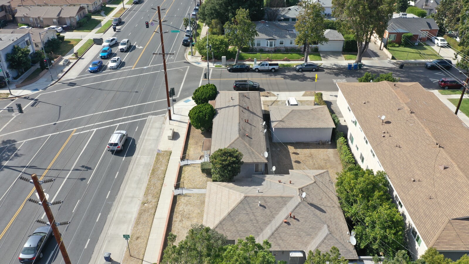 2013 W Victory Blvd, Burbank, CA 91506 | LoopNet