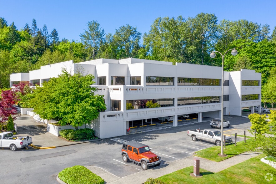 3055 112th Ave NE, Bellevue, WA for sale - Primary Photo - Image 1 of 1