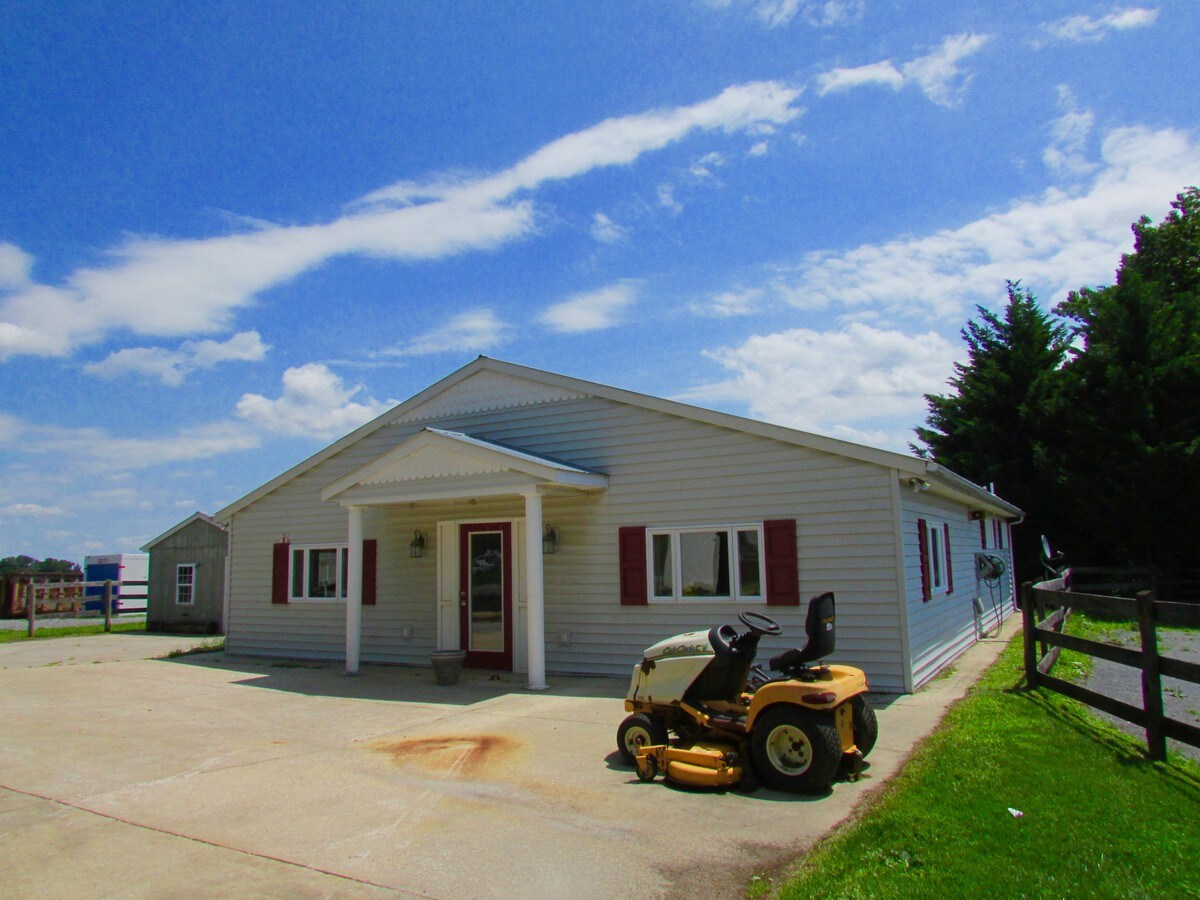 175 Klee Mill Rd, Sykesville, MD 21784