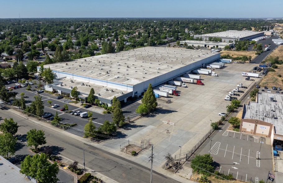 5440 Stationers Way, Sacramento, CA for lease - Building Photo - Image 2 of 9