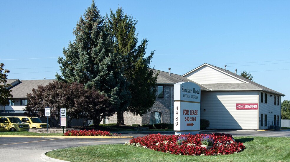 4889 Sinclair Rd, Columbus, OH 43229 Office for Lease