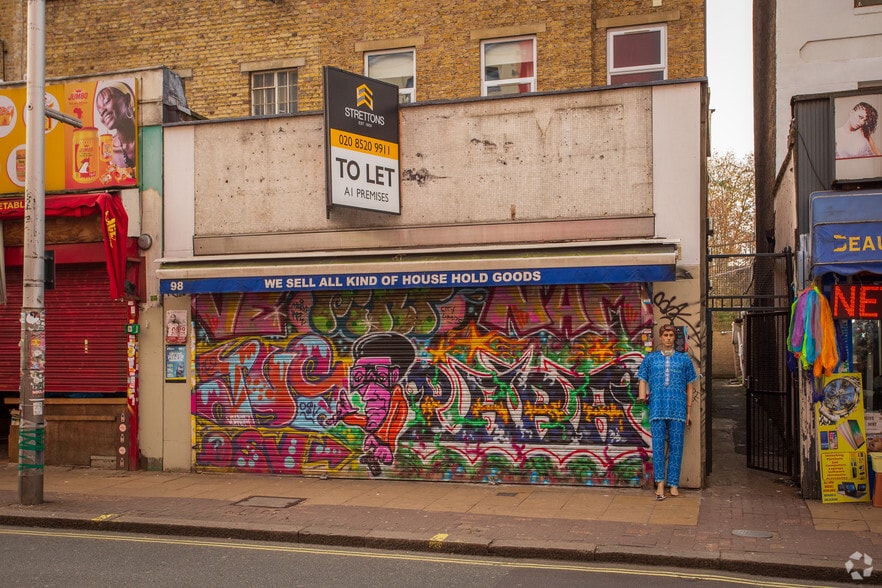 98 Rye Ln, London for sale - Primary Photo - Image 1 of 1