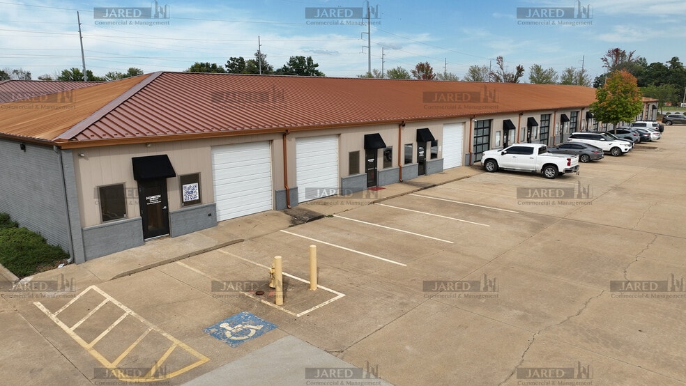 1400 SW Susana St, Bentonville, AR for lease - Building Photo - Image 3 of 15