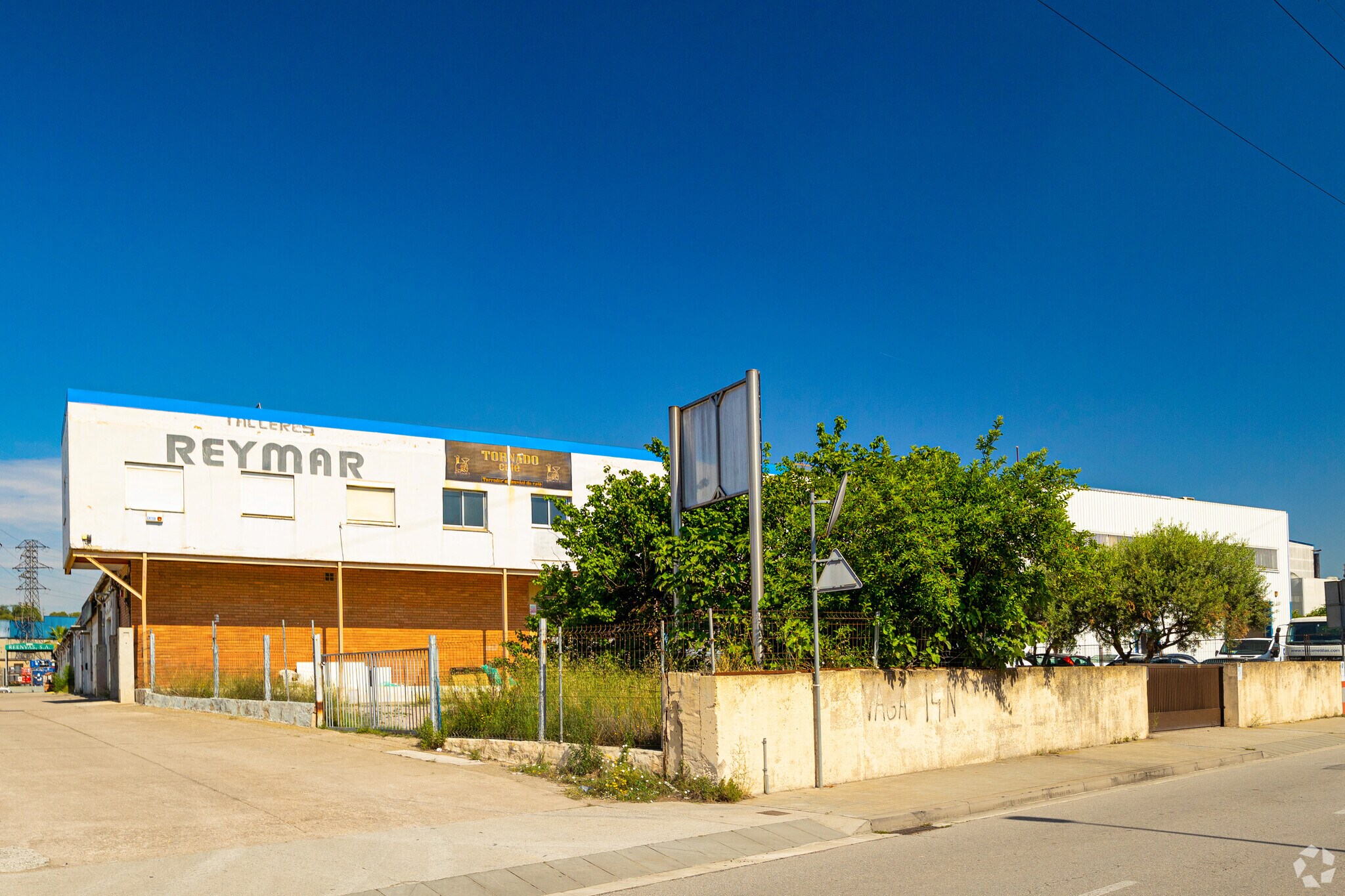 Industrial in Granollers, Barcelona for lease Primary Photo- Image 1 of 3