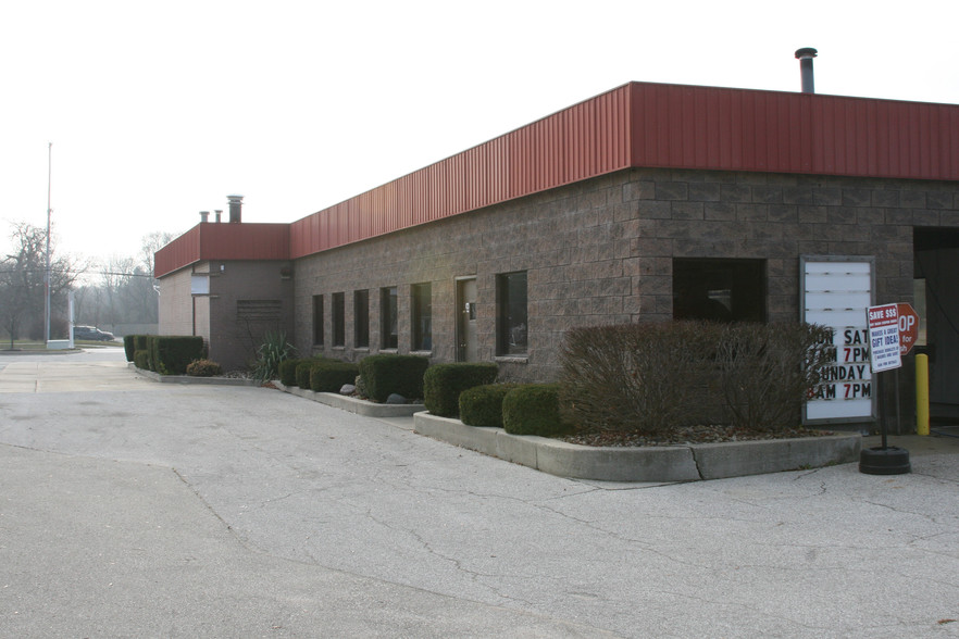 7360 Gratiot Rd, Saginaw, MI for sale - Building Photo - Image 3 of 11