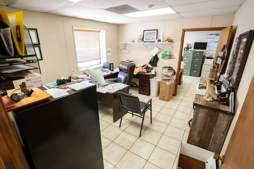 5904 W Highway 80, Midland, TX for sale - Interior Photo - Image 3 of 45