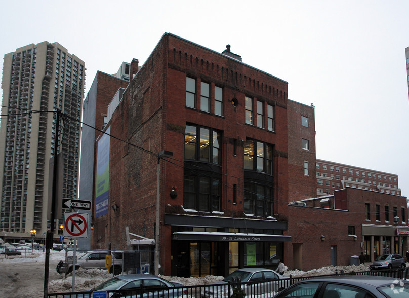 30-32 Lancaster St, Boston, MA for lease - Building Photo - Image 1 of 5