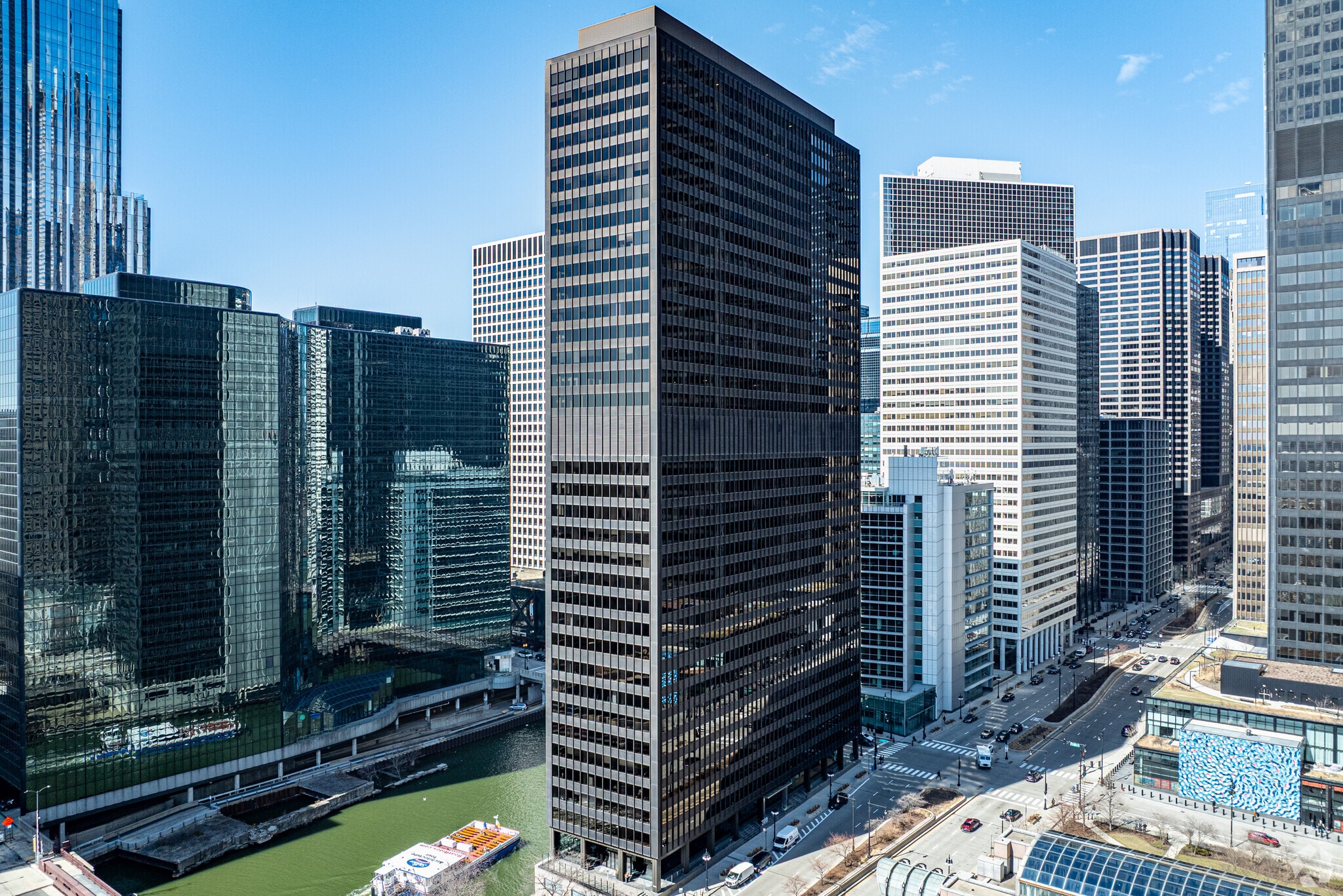 300 S Wacker Dr, Chicago, IL for lease Primary Photo- Image 1 of 27