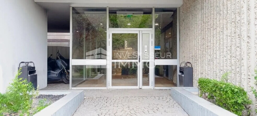 Office in Boissy-Saint-Léger for lease - Building Photo - Image 3 of 6