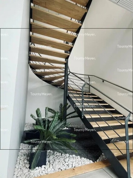 Office in Montpellier for lease - Interior Photo - Image 3 of 4