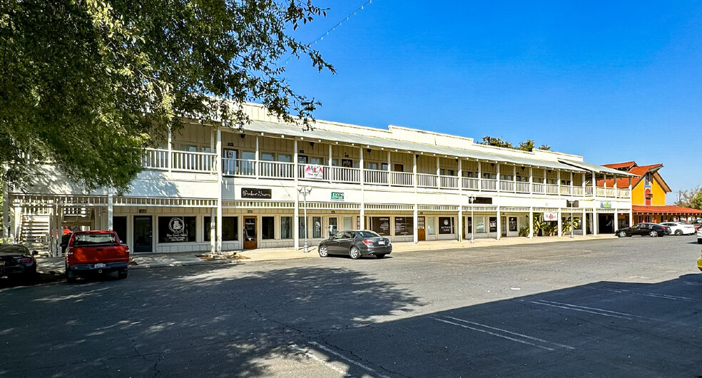 1418-1436 Clovis Ave, Clovis, CA for sale - Building Photo - Image 3 of 8