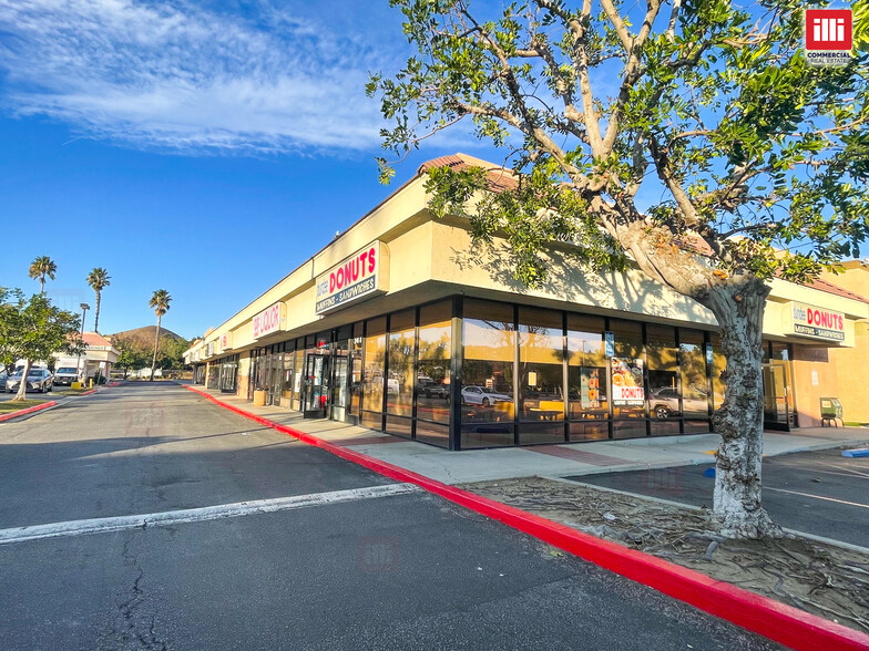 2408-2480 Stearns St, Simi Valley, CA for lease - Building Photo - Image 3 of 6