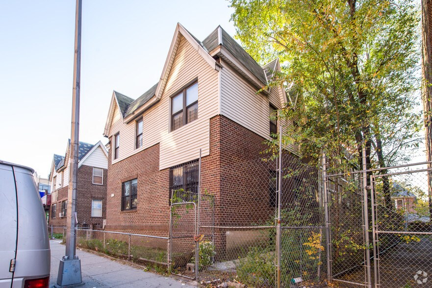 35-48 73rd St, Jackson Heights, NY for sale - Building Photo - Image 2 of 2