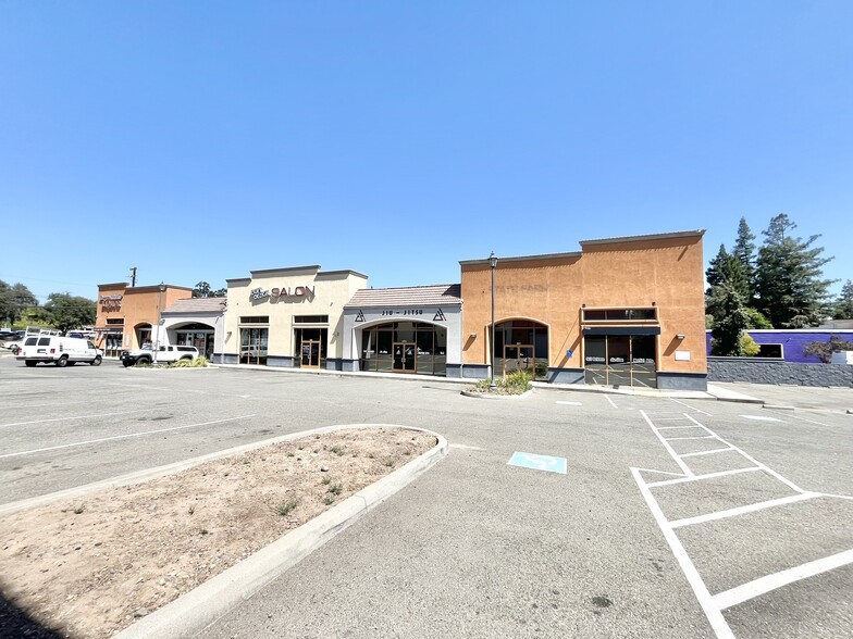 8934-8940 Greenback Ln, Orangevale, CA for lease - Building Photo - Image 2 of 17