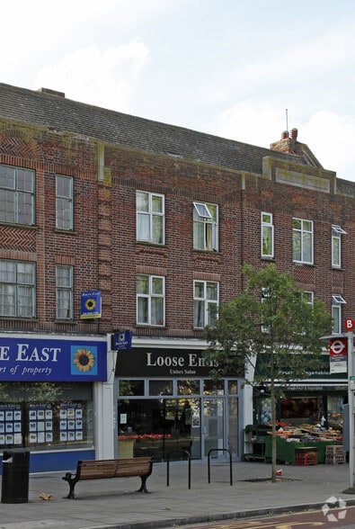 78 The Broadway, Greenford for lease - Building Photo - Image 2 of 2