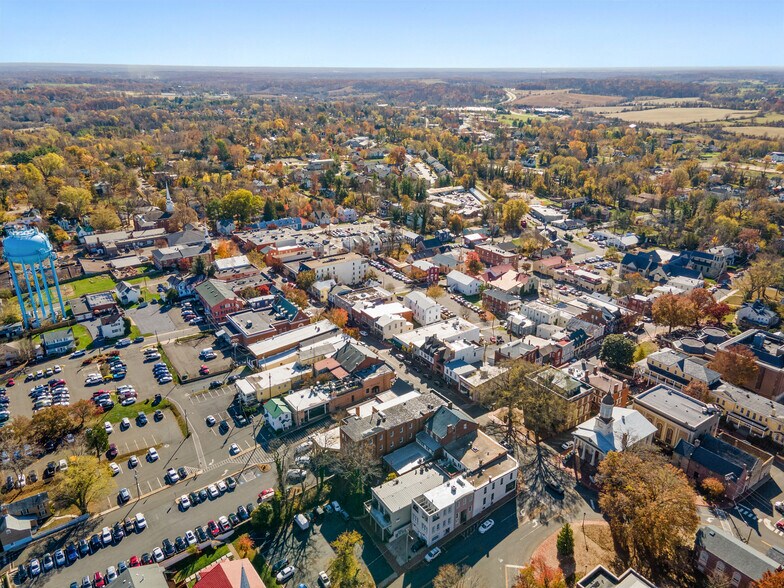 44 Main St, Warrenton, VA for sale - Primary Photo - Image 1 of 1